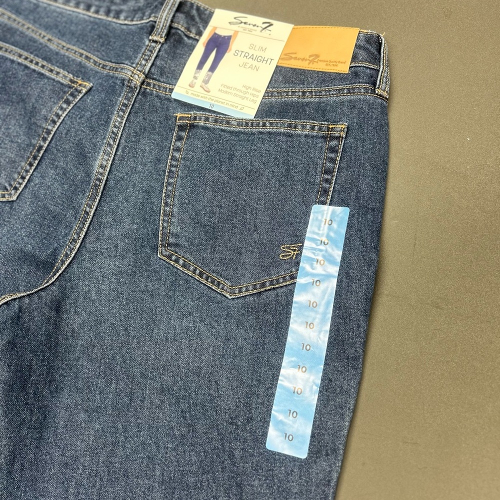 Classic Blue Women's Jeans - Picture 5 of 5